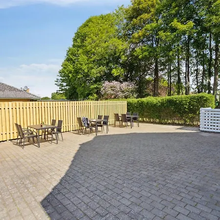 Essie - 20km From The Sea By Interhome Semesterbostad *